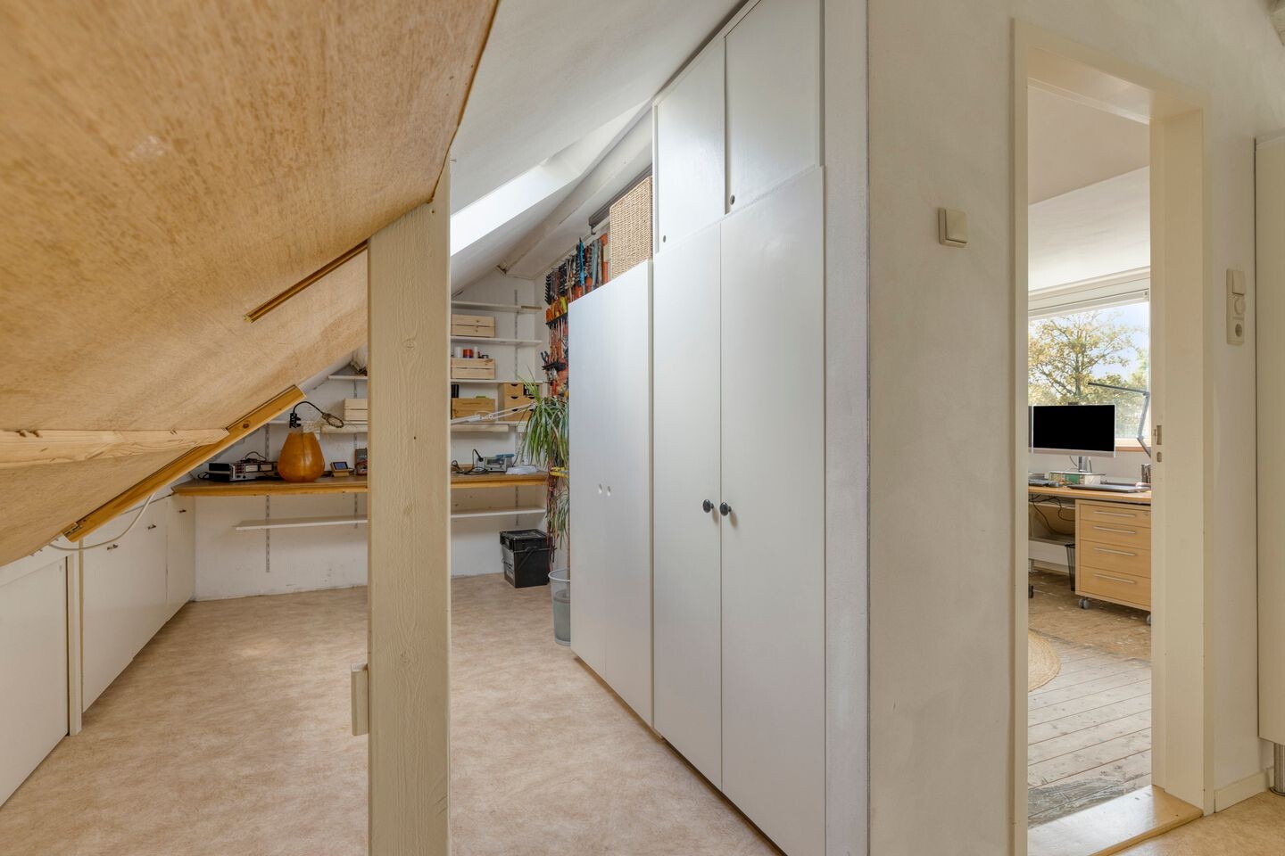 Tussenwoning te koop: Ligusterhof 18, Beverwijk