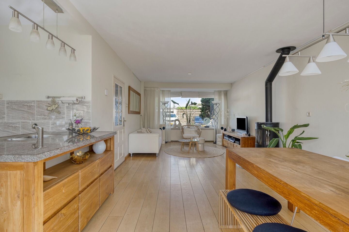 Tussenwoning te koop: Ligusterhof 18, Beverwijk