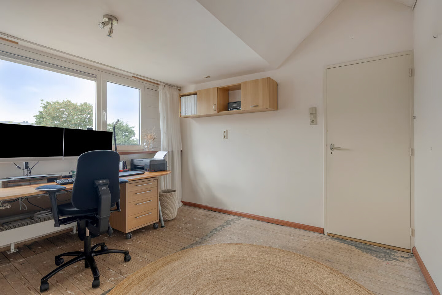 Tussenwoning te koop: Ligusterhof 18, Beverwijk