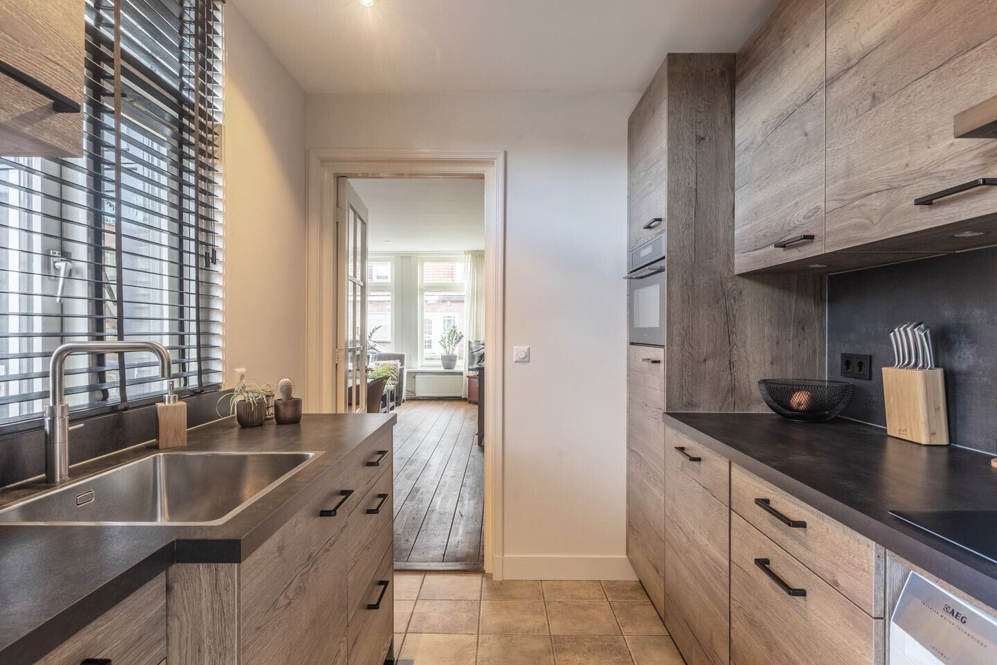 Hoekwoning te koop: Alkmaarseweg 208, Beverwijk
