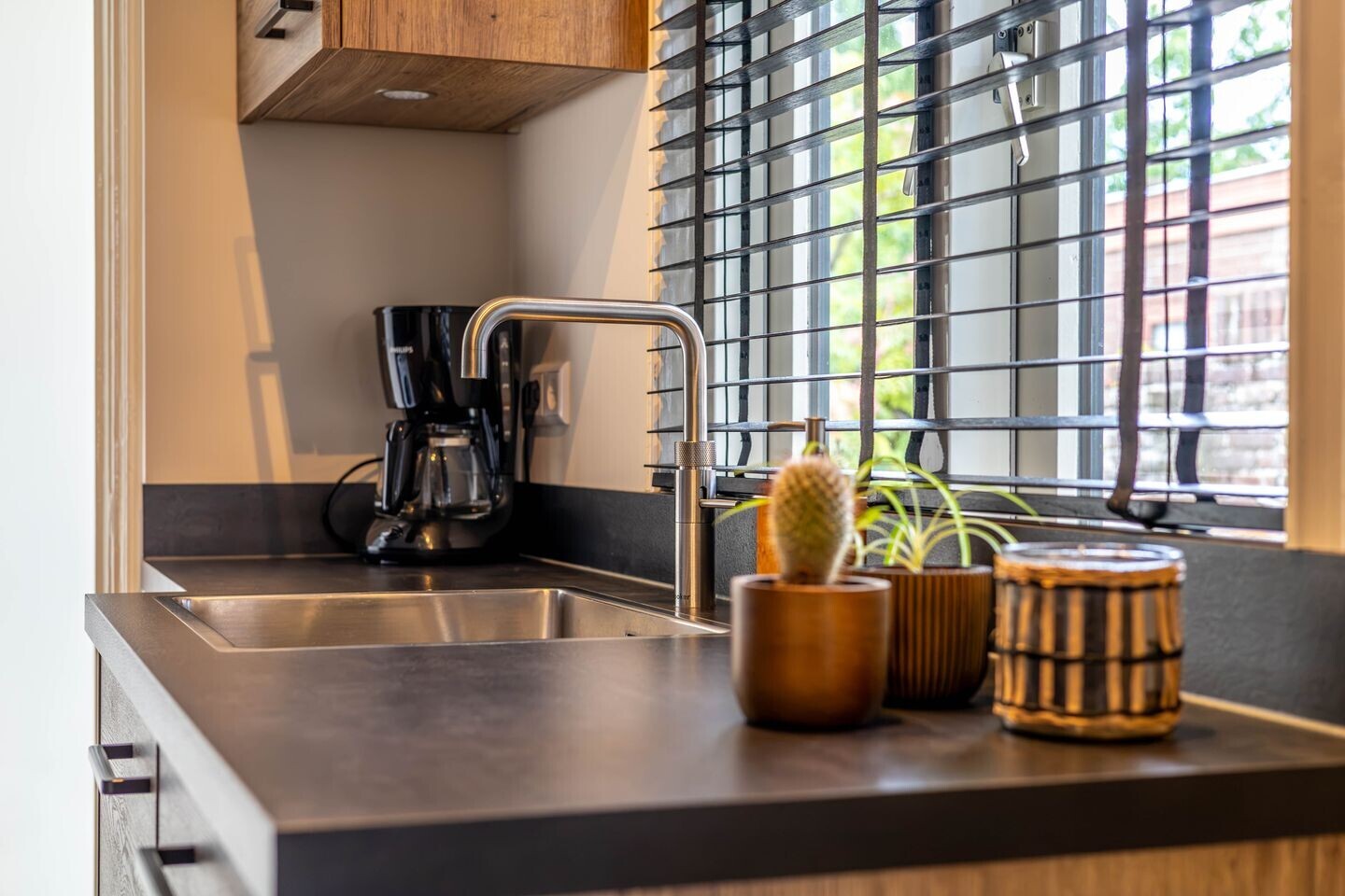 Hoekwoning te koop: Alkmaarseweg 208, Beverwijk
