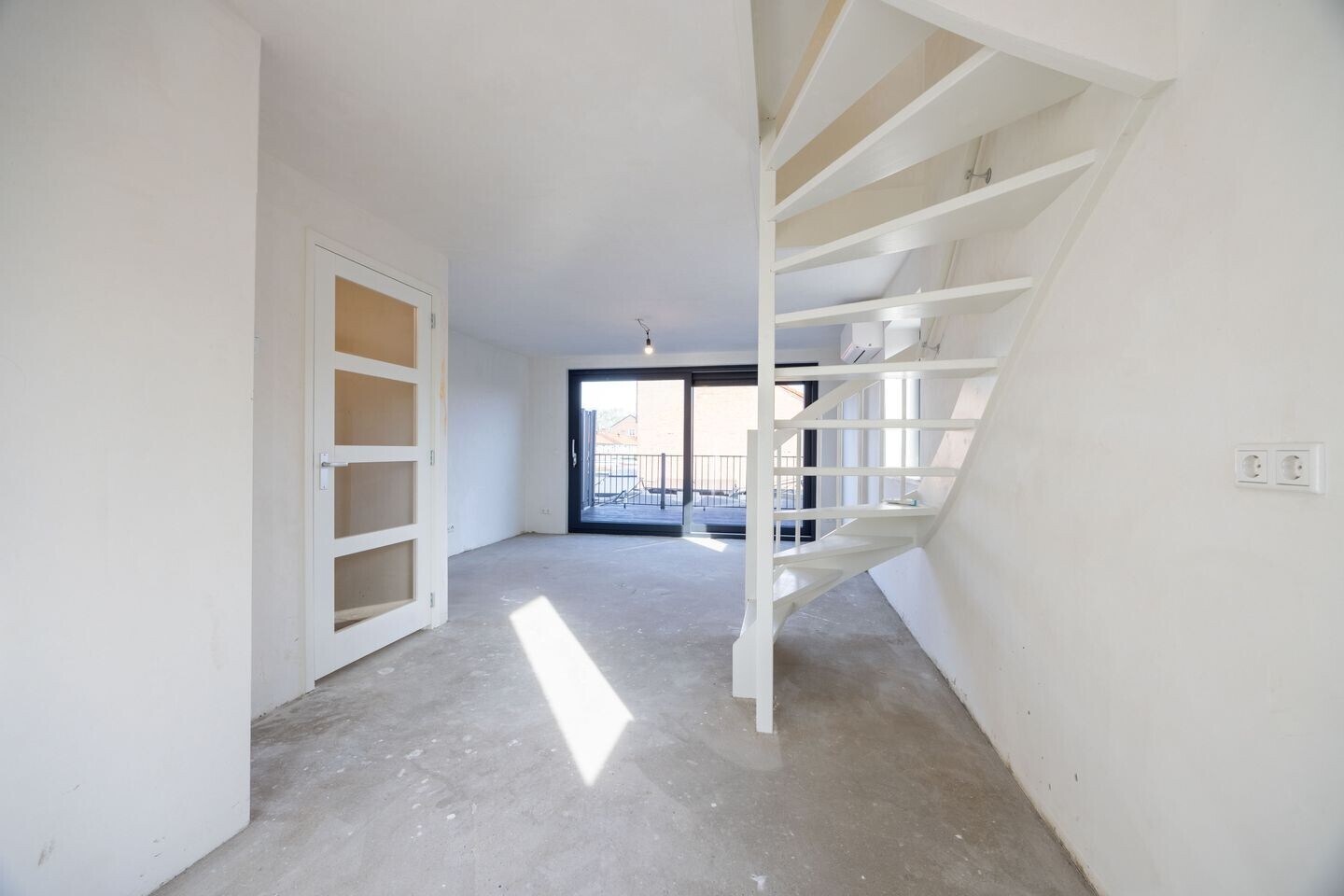 Appartement te koop: Kuenenplein 34A, Beverwijk