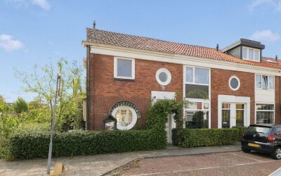 Dekkerstraat 2
