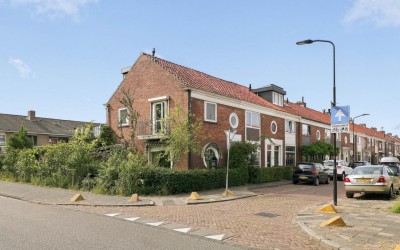 Dekkerstraat 2