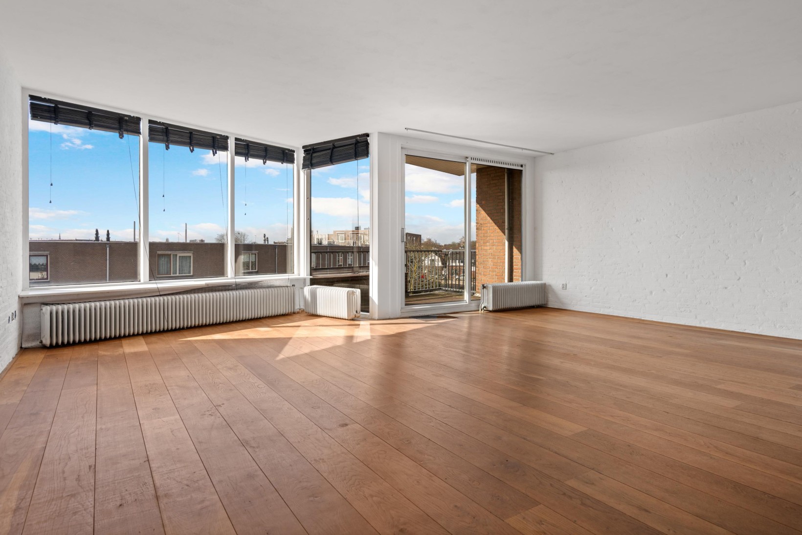 Appartement te koop: Laan van Meerestein 2A, Beverwijk