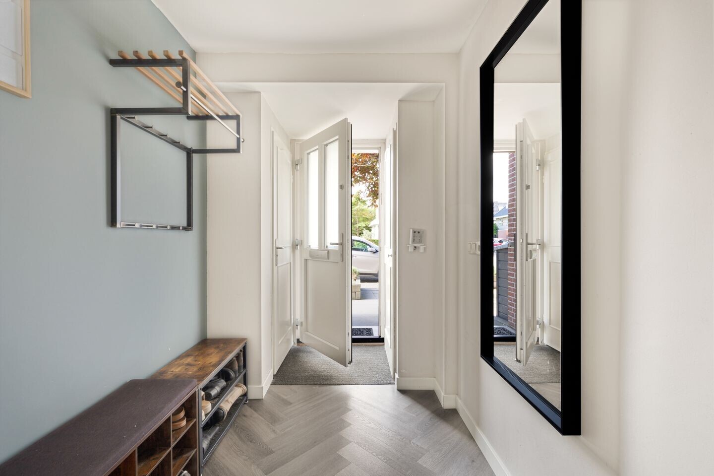 Hoekwoning te koop: Van Riemsdijklaan 1A, Beverwijk