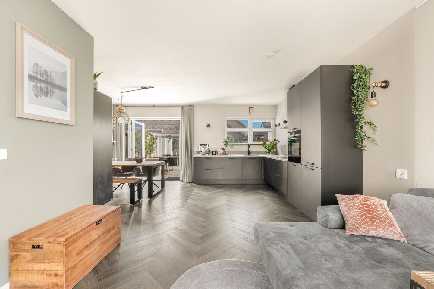 Hoekwoning te koop: Van Riemsdijklaan 1A, Beverwijk