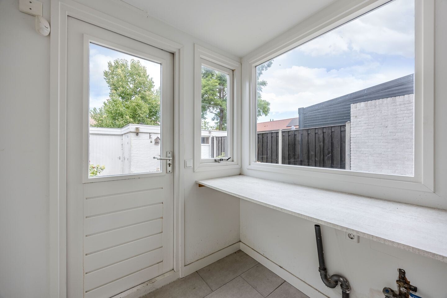 Tussenwoning te koop: Spoorsingel 102, Beverwijk