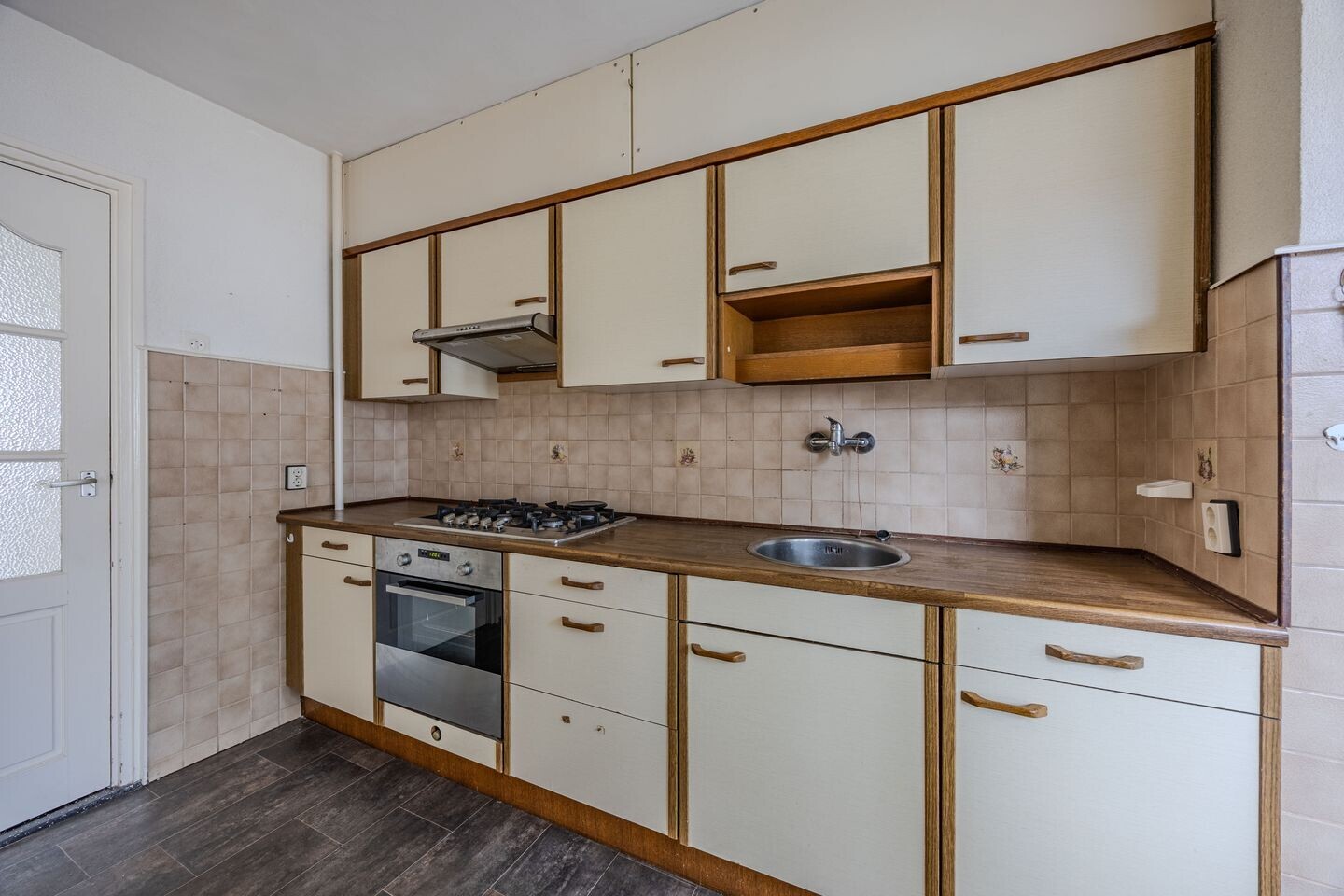 Tussenwoning te koop: Spoorsingel 102, Beverwijk