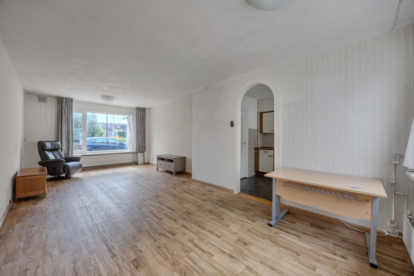 Tussenwoning te koop: Spoorsingel 102, Beverwijk