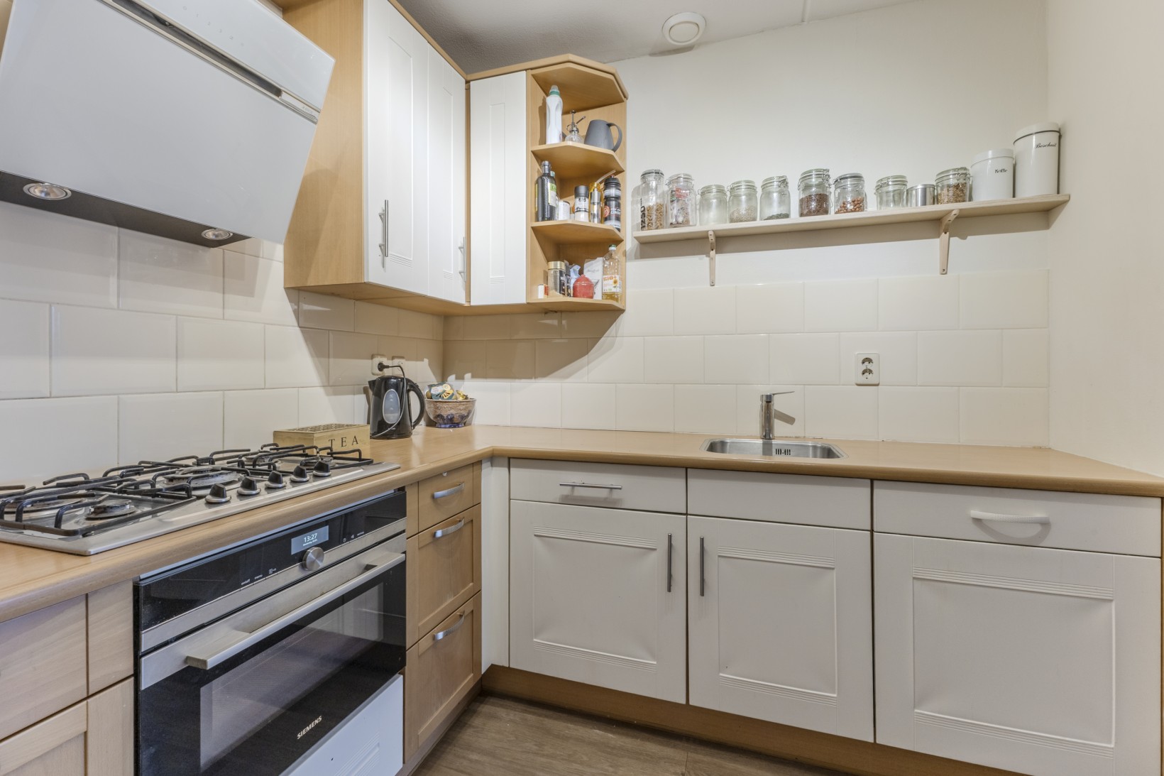 Appartement te koop: Adigestraat 184, Beverwijk