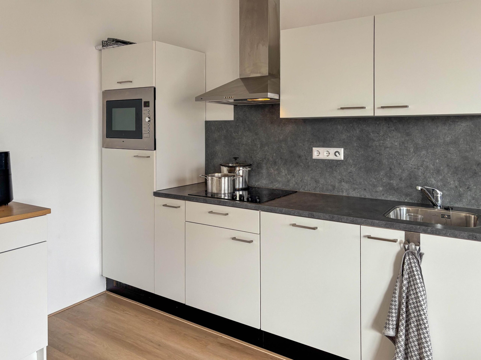 Appartement te huur: Vennelaan 66, Beverwijk