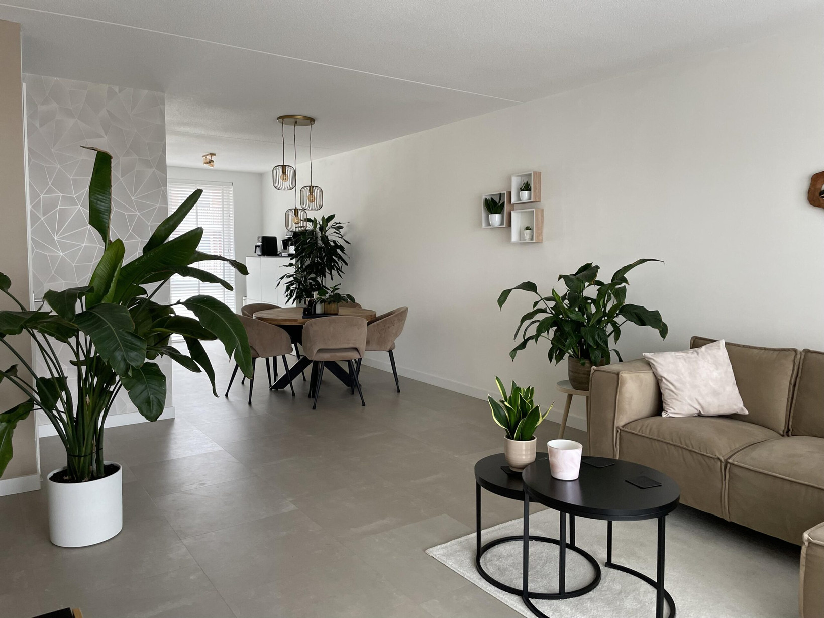 Appartement te huur: Vennelaan 74, Beverwijk