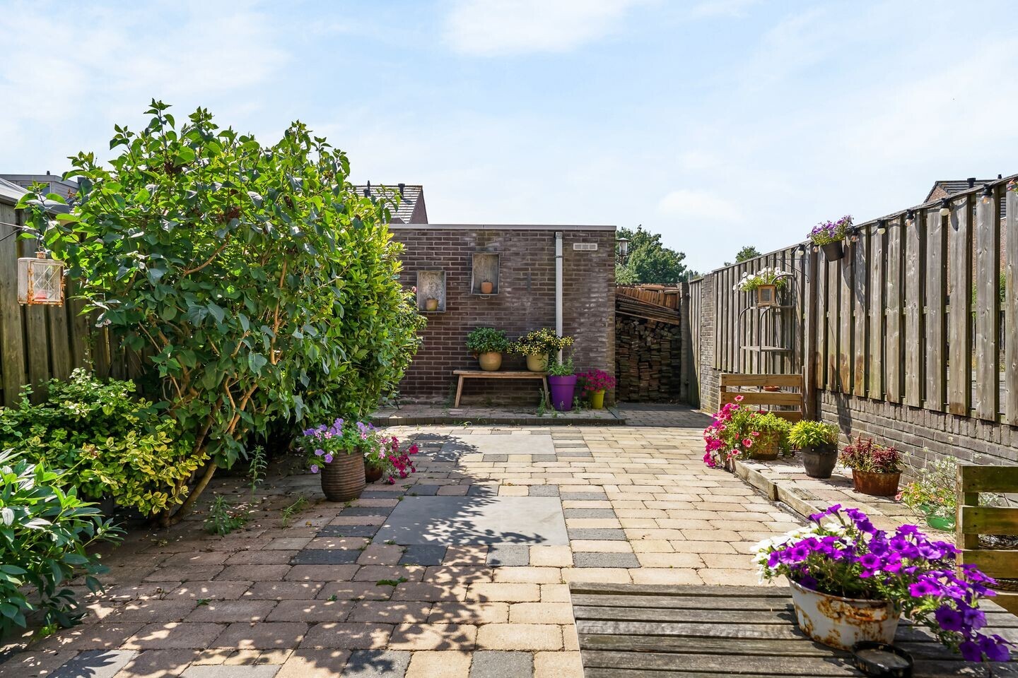 Tussenwoning te koop: Laan van Broekpolder 68, Beverwijk