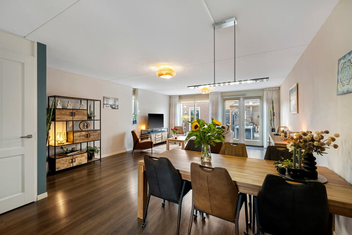 Hoekwoning te koop: Hans van Kilsdonklaan 57, Beverwijk