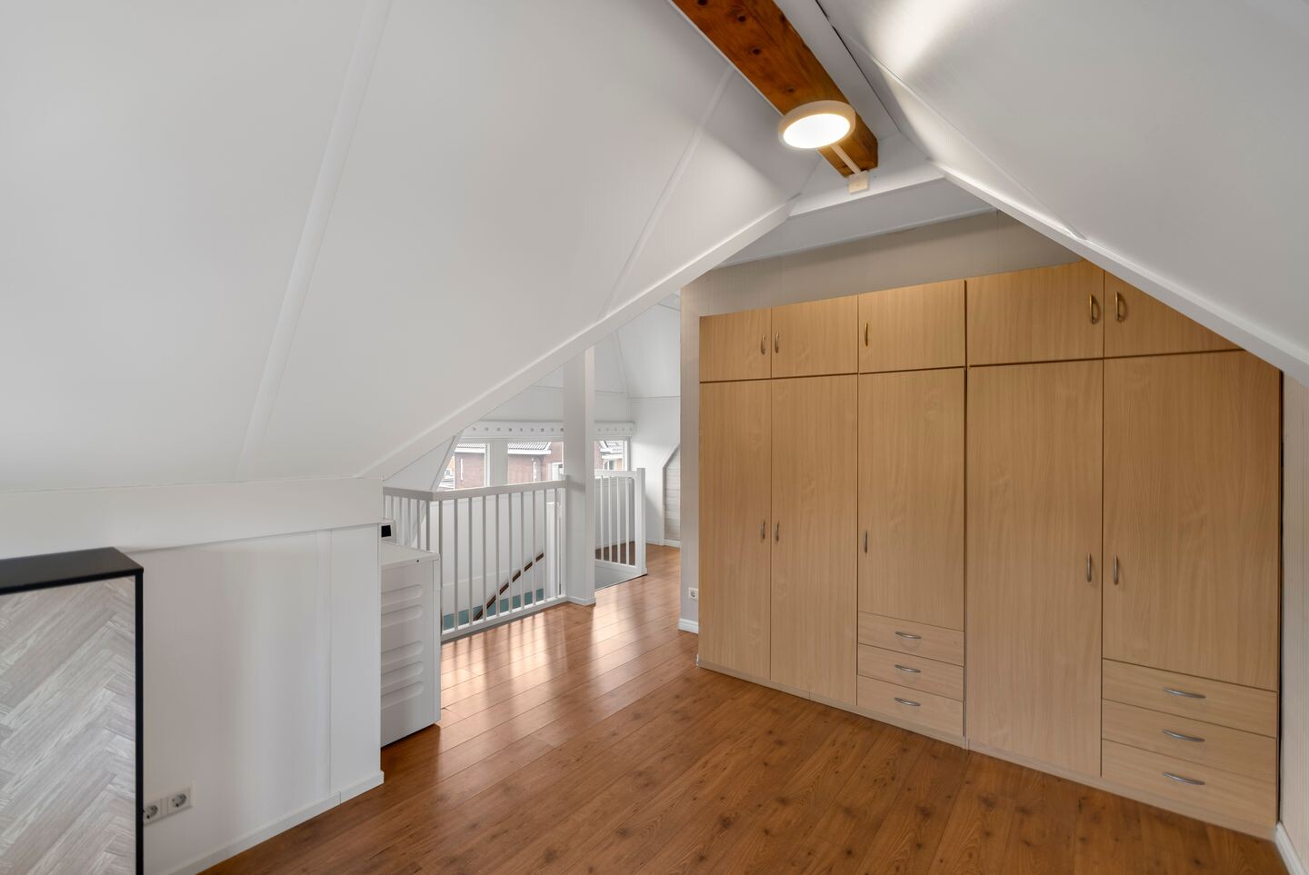 Hoekwoning te koop: Hans van Kilsdonklaan 57, Beverwijk