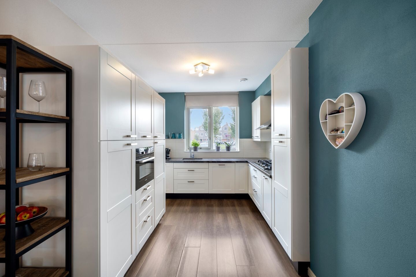 Hoekwoning te koop: Hans van Kilsdonklaan 57, Beverwijk