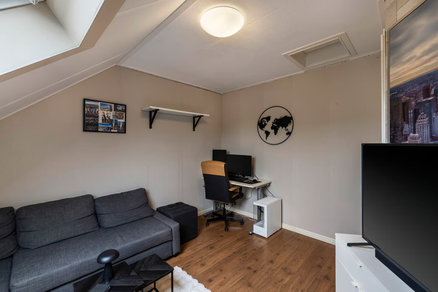 Hoekwoning te koop: Hans van Kilsdonklaan 57, Beverwijk