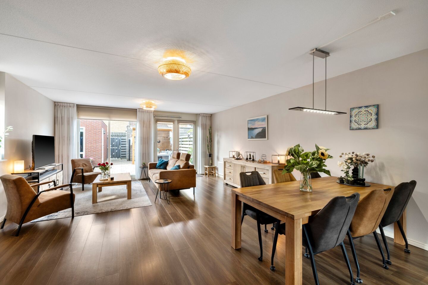 Hoekwoning te koop: Hans van Kilsdonklaan 57, Beverwijk