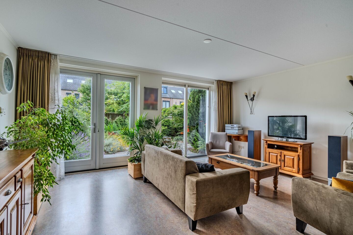Tussenwoning te koop: Pytheas 46, Beverwijk