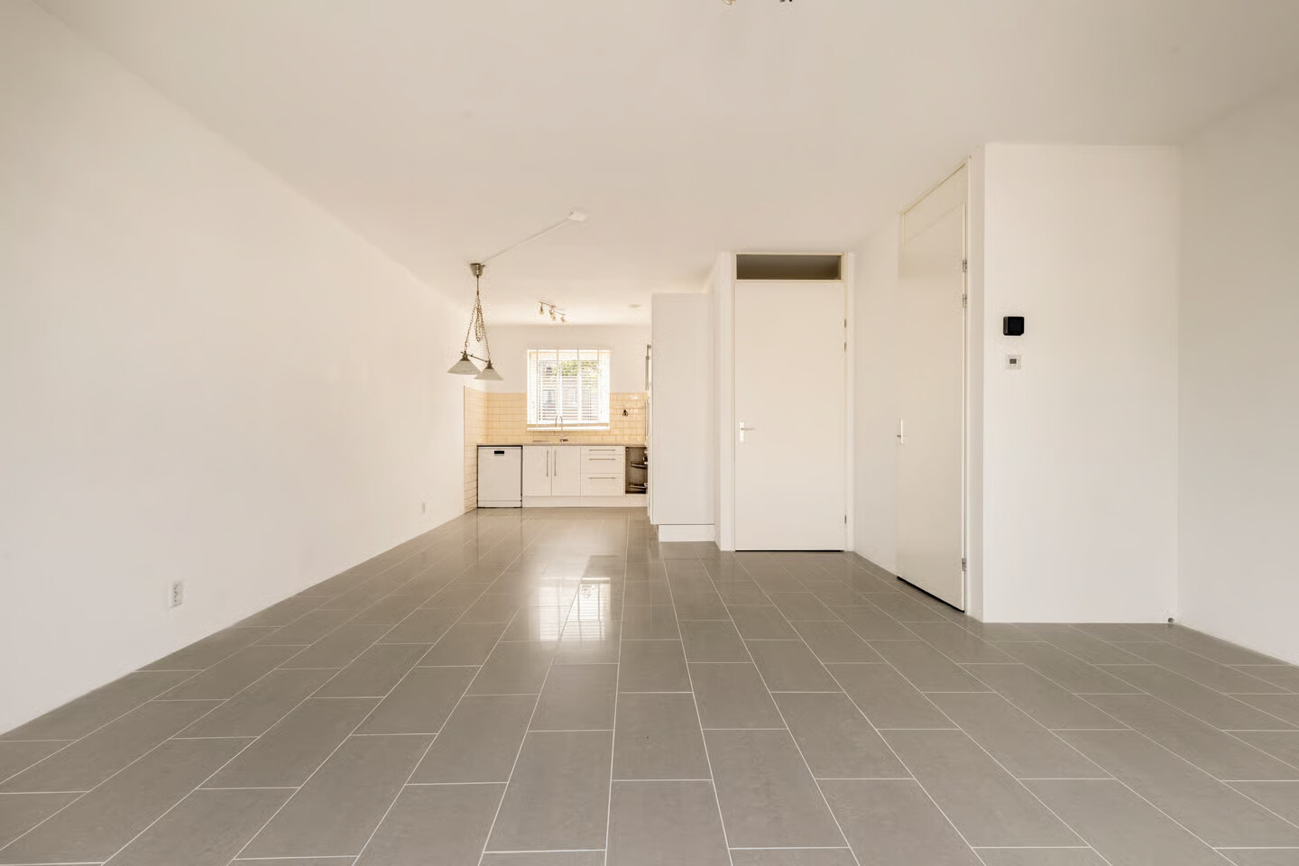 Tussenwoning te koop: Spinsteen 19, Beverwijk