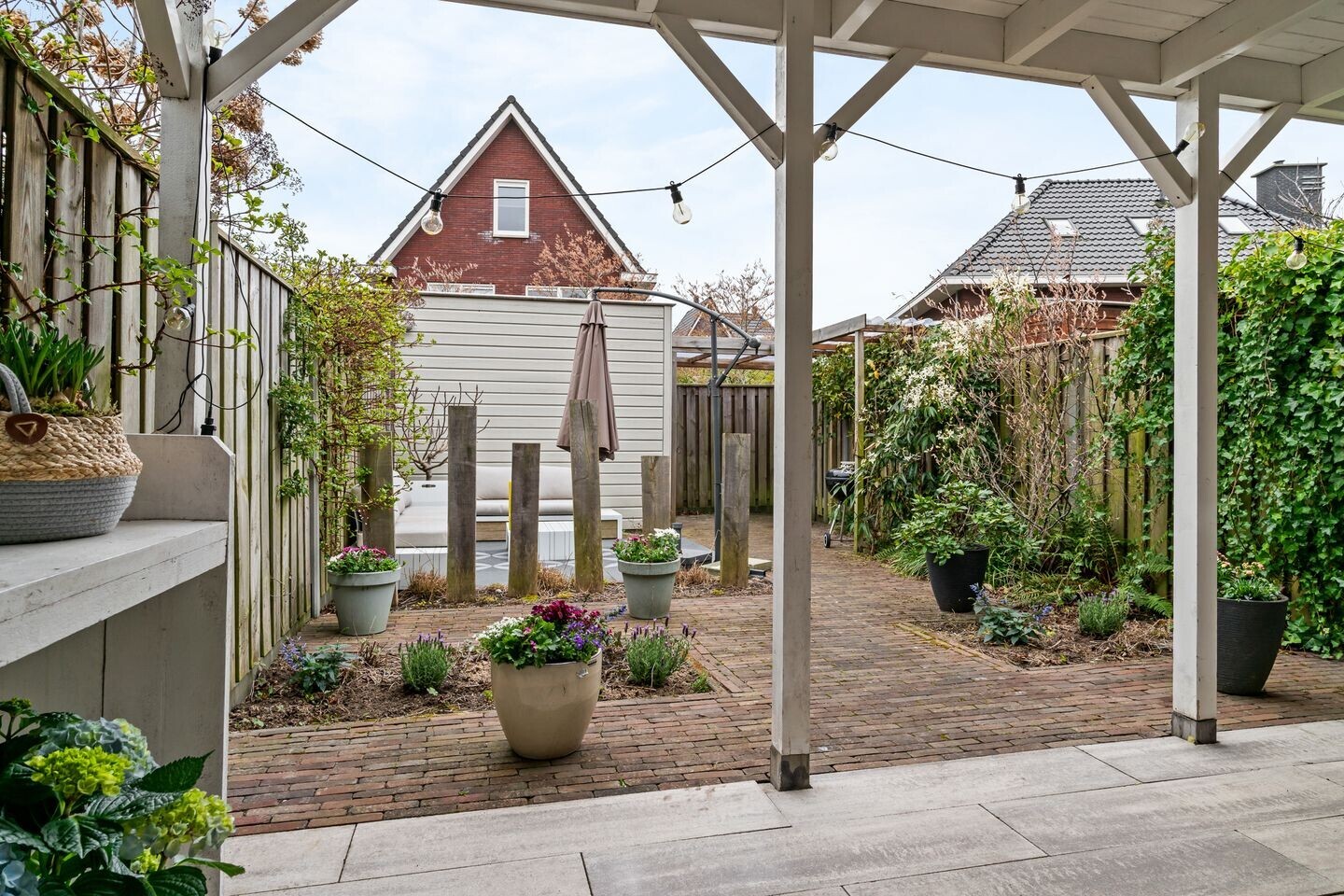 Tussenwoning te koop: Marie van Zeggelenlaan 22, Beverwijk
