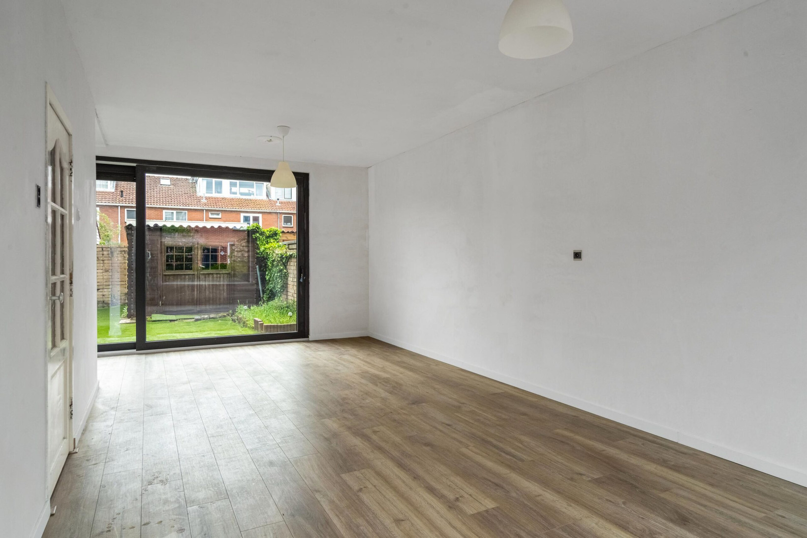 Tussenwoning te koop: Ladderbeekstraat 33, Velsen-Noord