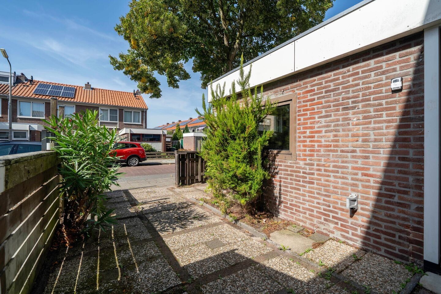 Tussenwoning te koop: Schoonoortstraat 3, Velsen-Noord