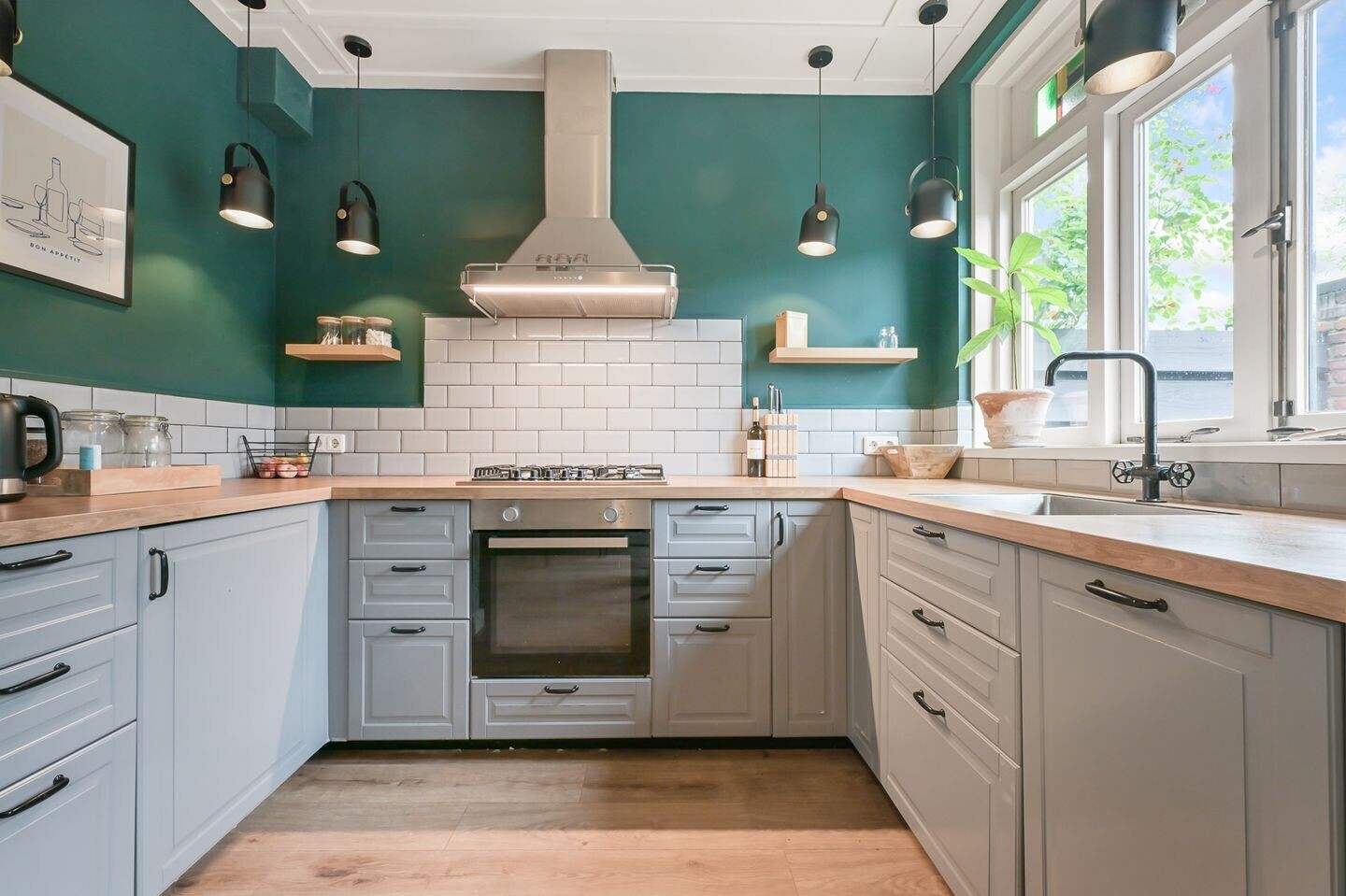 Tussenwoning te koop: Watervlietstraat 36, Velsen-Noord