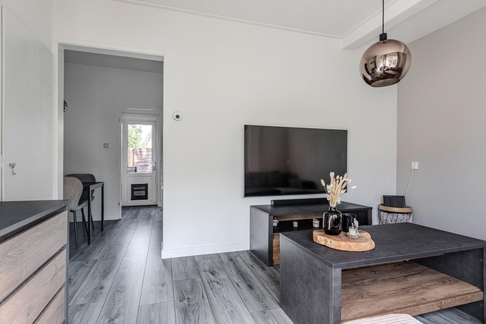 Tussenwoning te koop: Noorderlaan 21, Velsen-Noord
