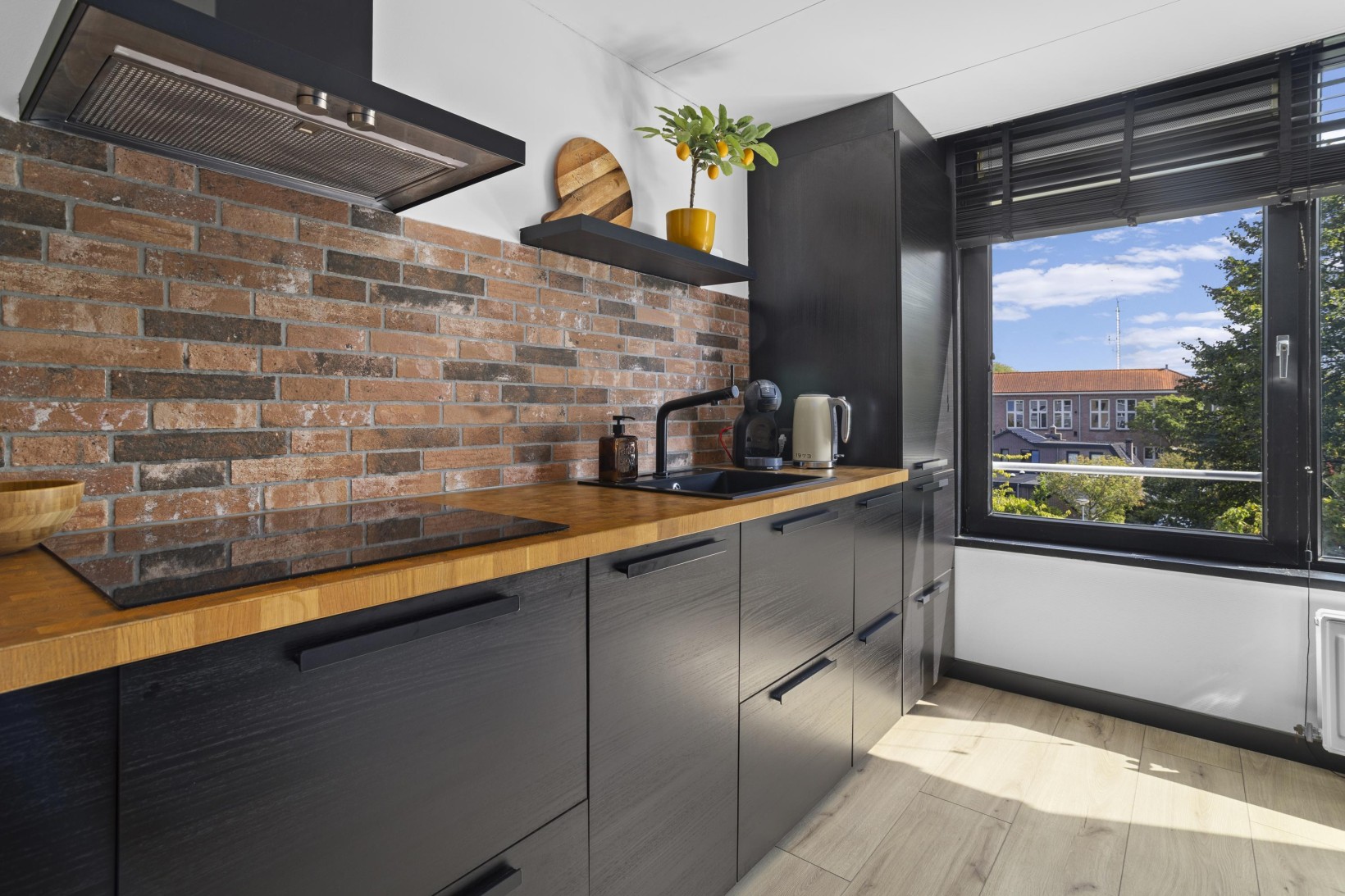 Appartement te koop: Ingen Houszstraat 92, Heemskerk