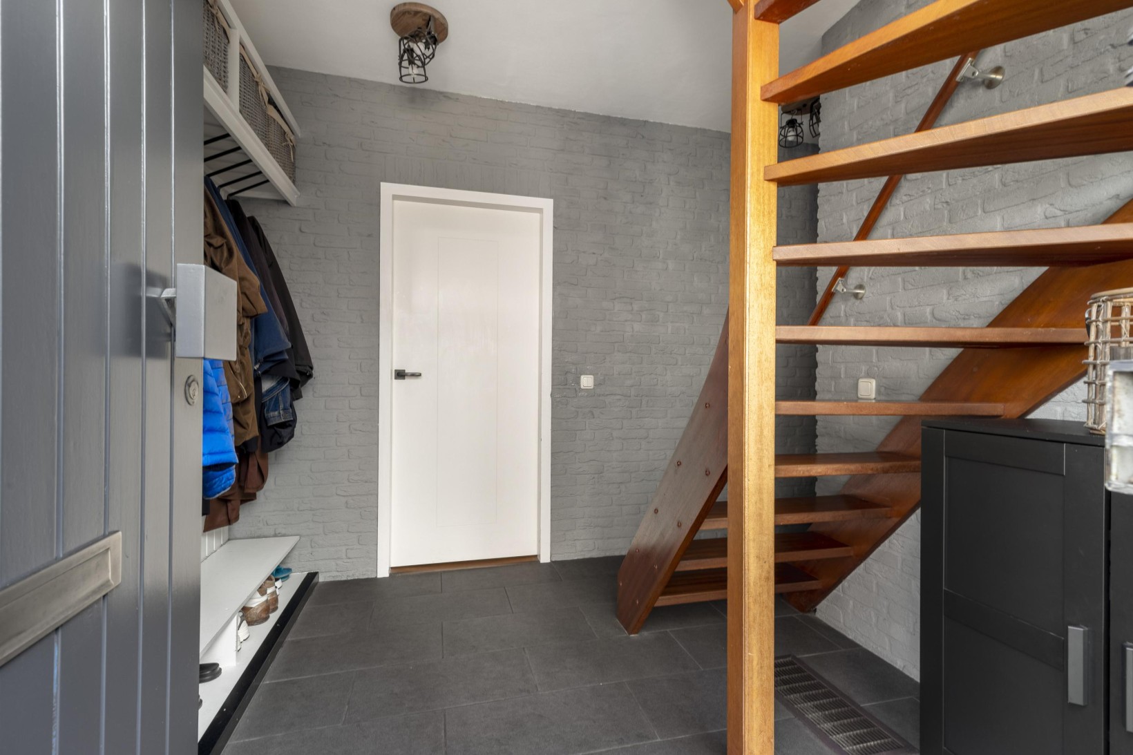 Tussenwoning te koop: Rossinistraat 33, Heemskerk