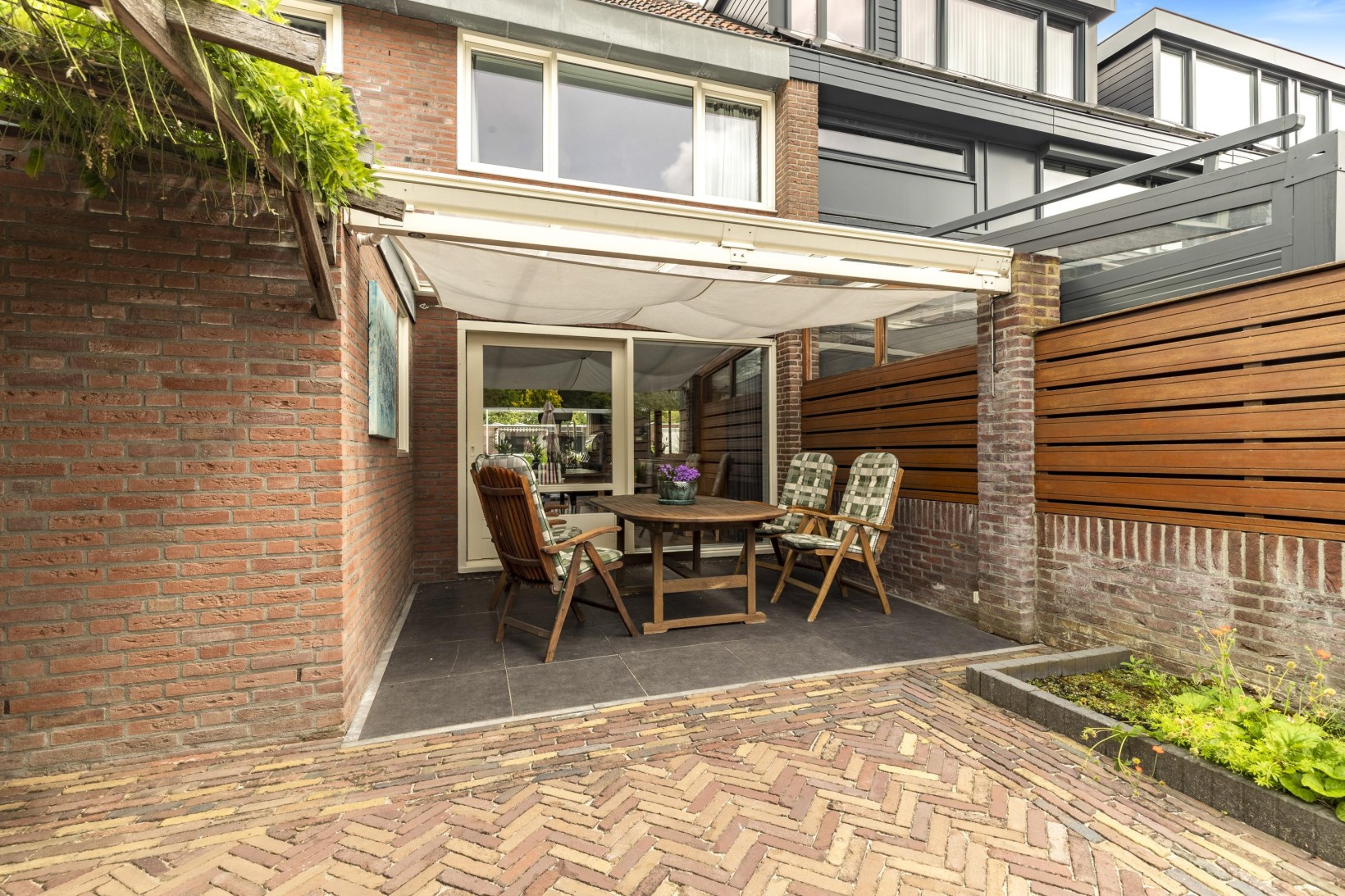 Tussenwoning te koop: Rossinistraat 33, Heemskerk