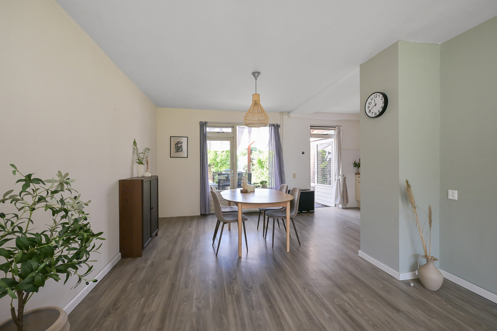 Tussenwoning te koop: Prof ten Doesschatestraat 91, Heemskerk