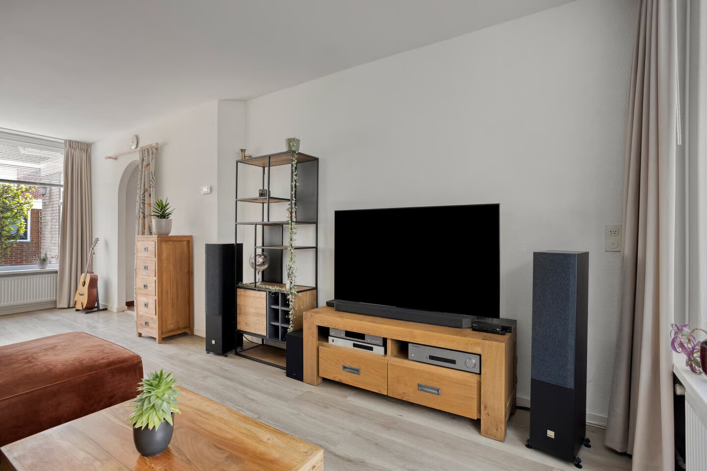 Hoekwoning te koop: Jan Ligthartstraat 148, Heemskerk