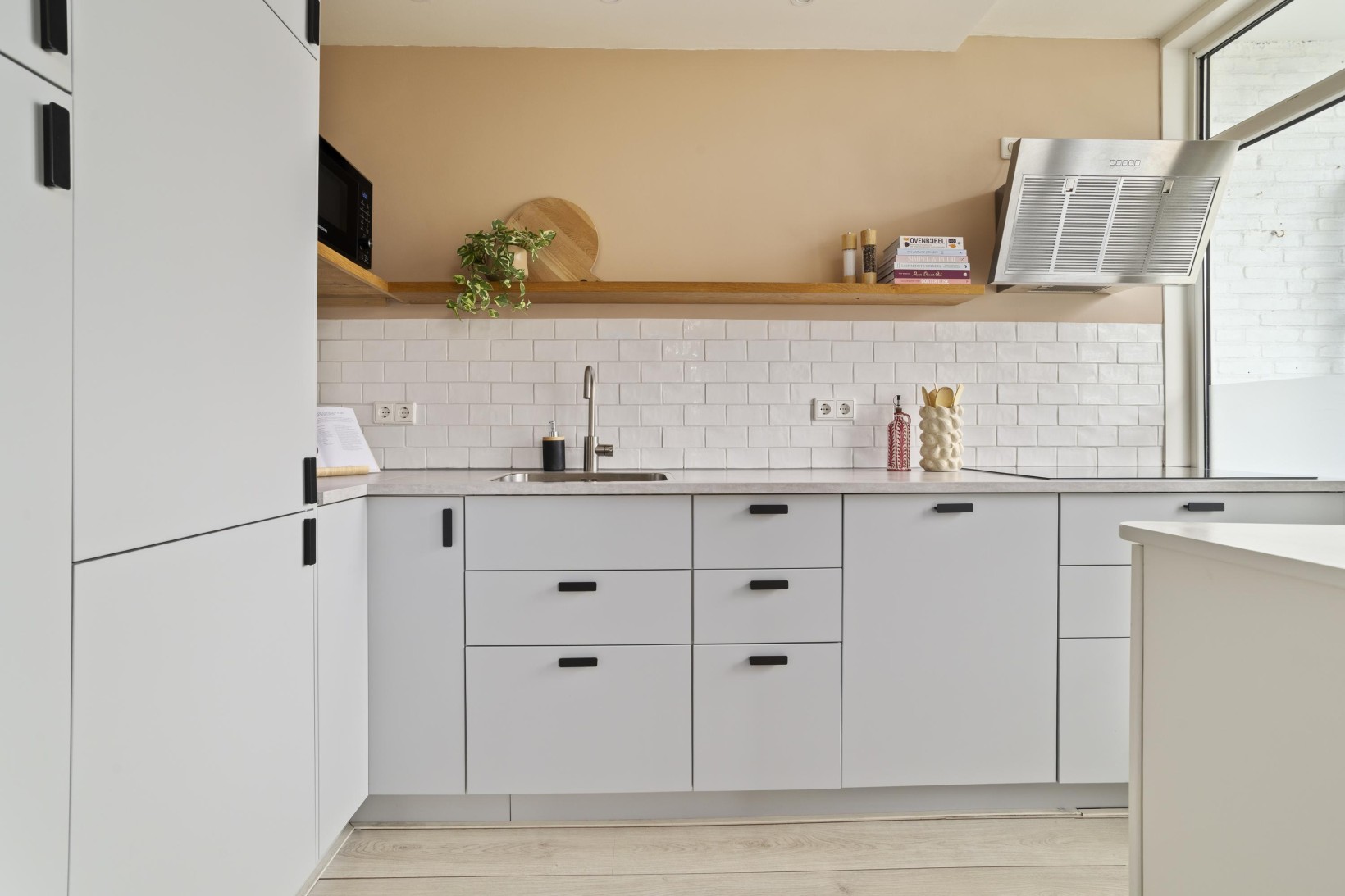 Appartement te koop: Carel van Manderstraat 29, Heemskerk