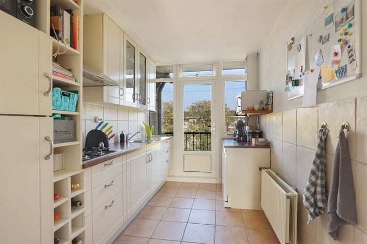 Appartement te koop: Carel van Manderstraat 45, Heemskerk