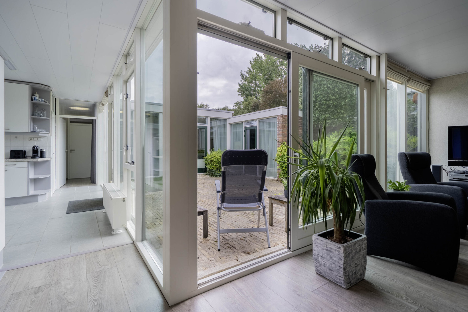 Tussenwoning te koop: Luxemburglaan 192, Heemskerk