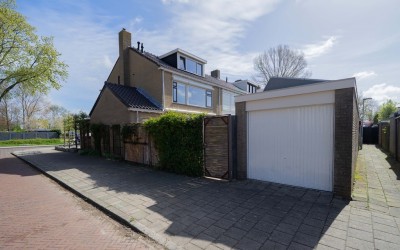 Lessestraat 49