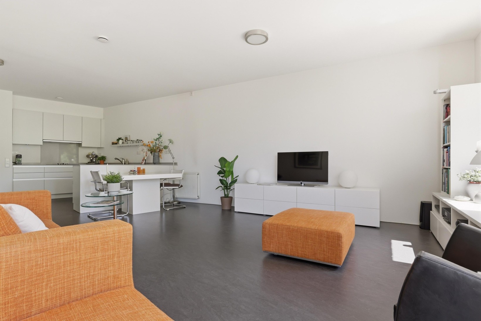 Appartement te koop: Lessestraat 274, Heemskerk