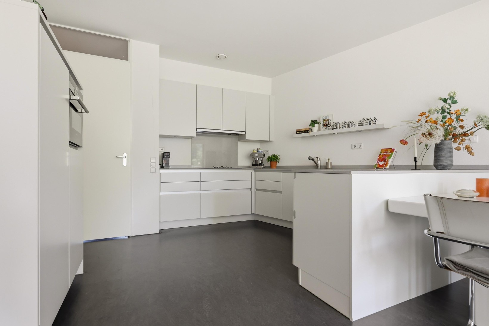 Appartement te koop: Lessestraat 274, Heemskerk