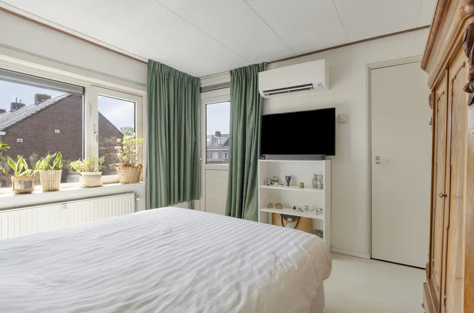 Tussenwoning te koop: Rijnstraat 40, Heemskerk