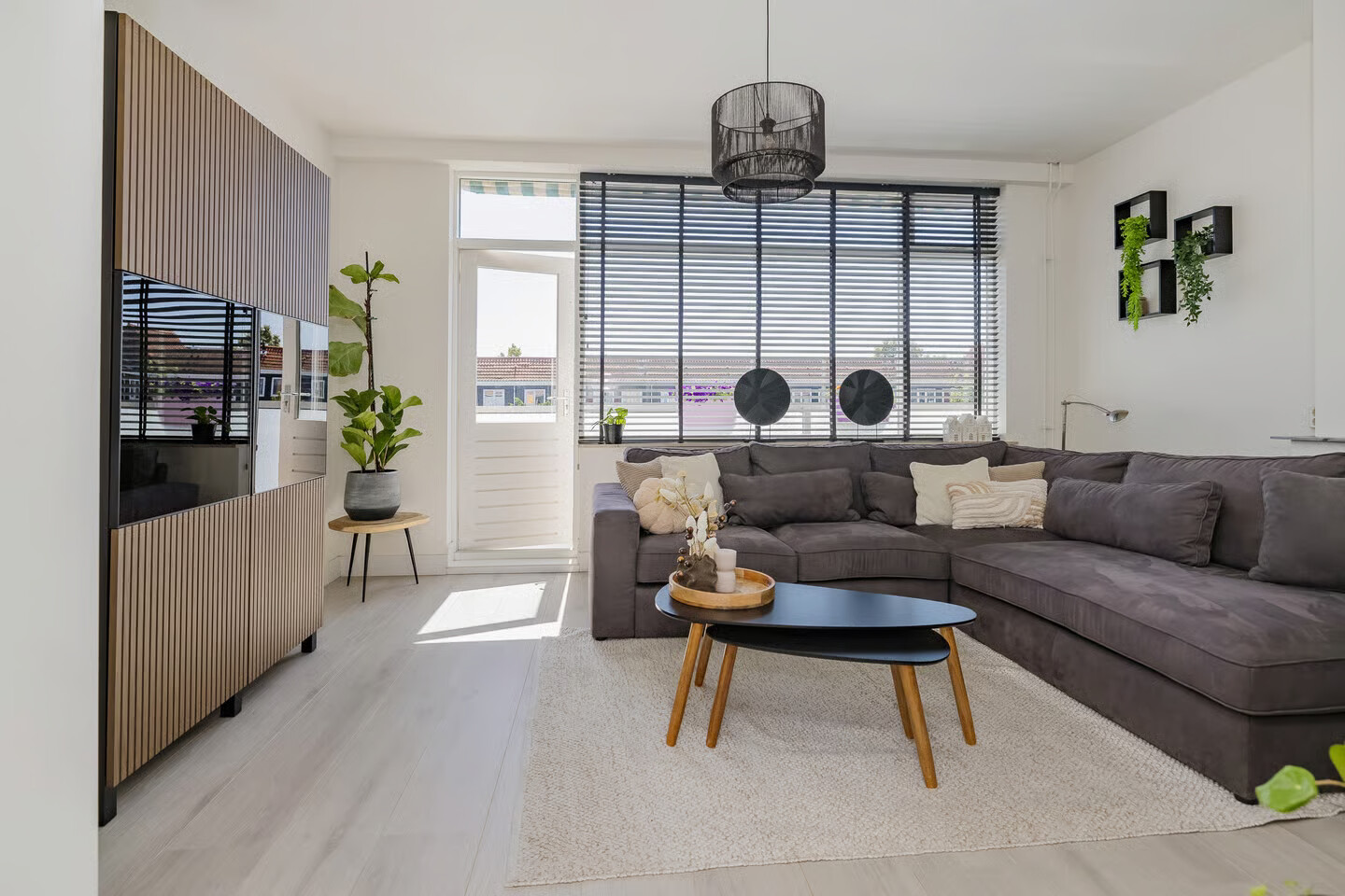 Appartement te koop: Lorentzstraat 44, Ijmuiden