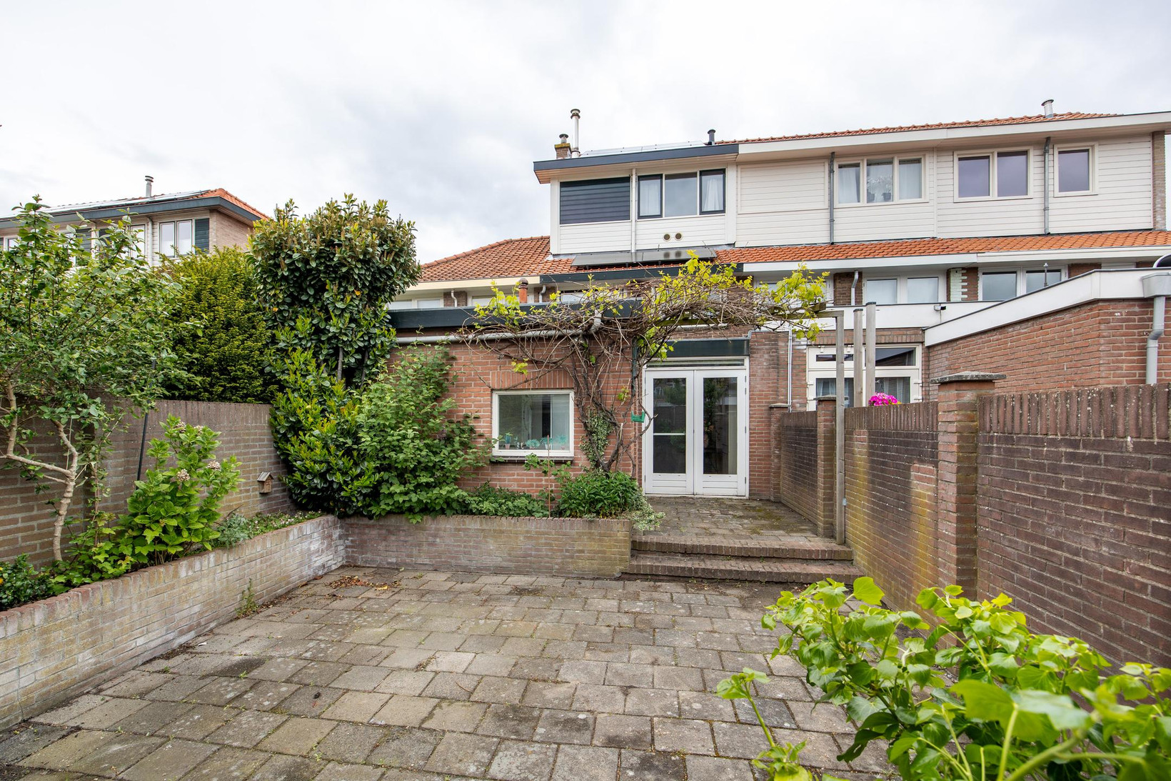 Tussenwoning te koop: Ahornstraat 13, Ijmuiden