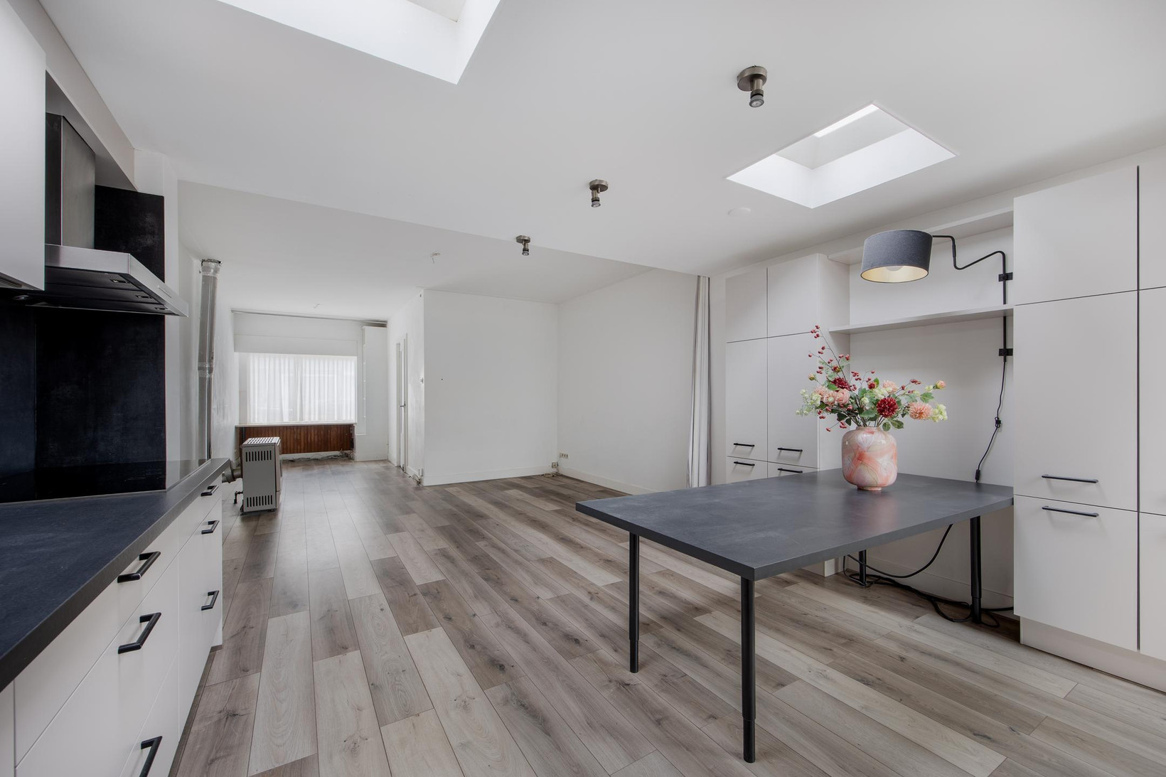 Tussenwoning te koop: Ahornstraat 13, Ijmuiden