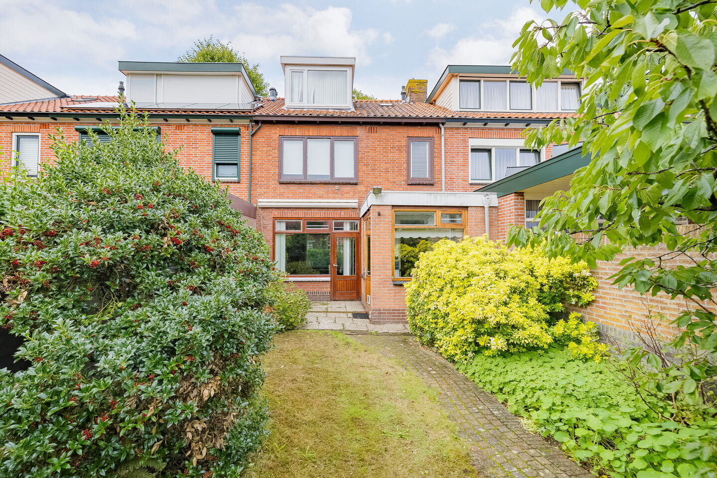 Tussenwoning te koop: Lindenstraat 51, Ijmuiden