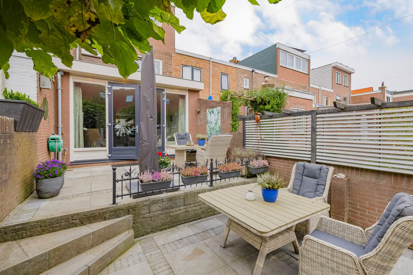 Tussenwoning te koop: Acaciastraat 28, Ijmuiden