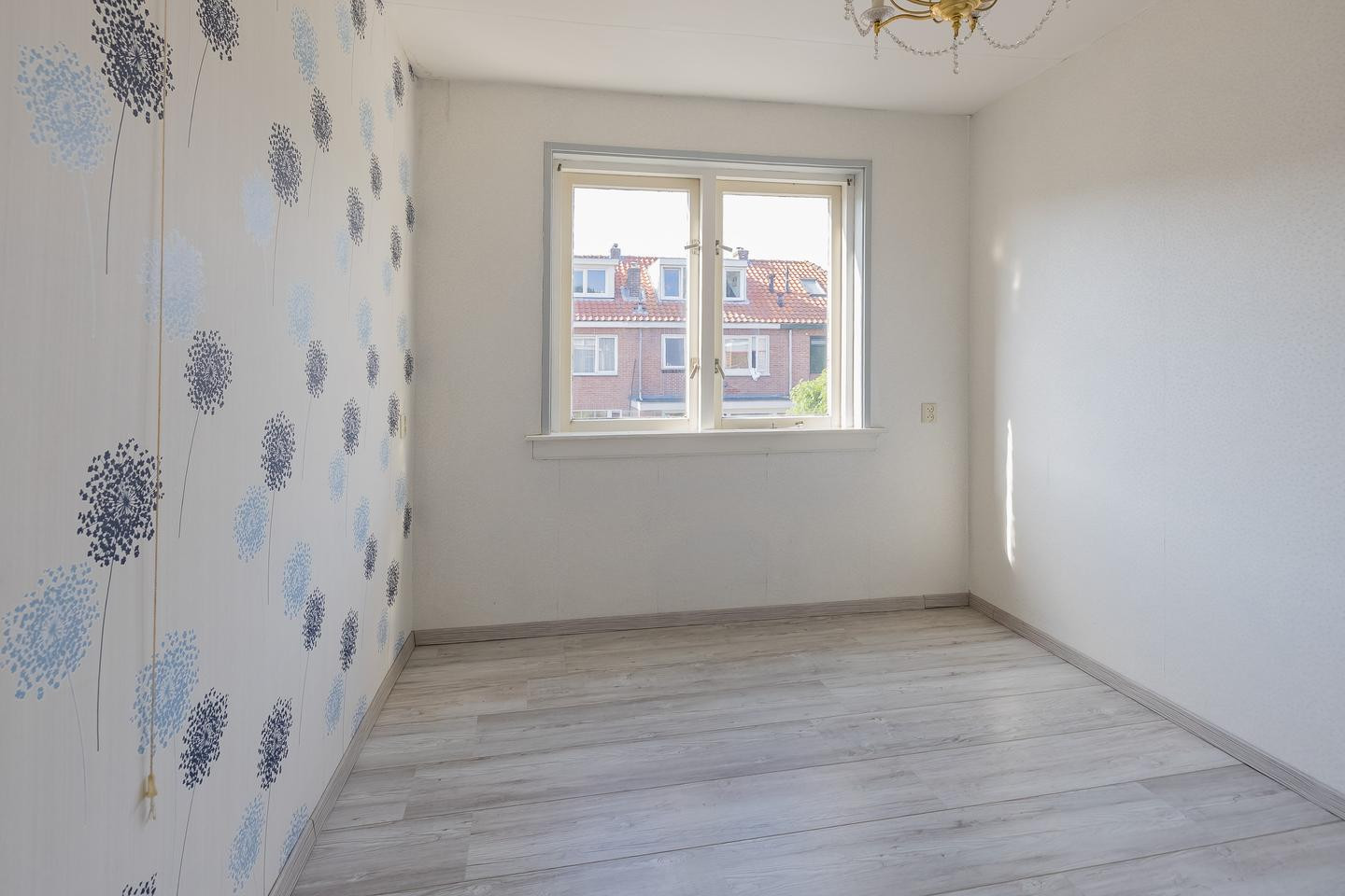 Tussenwoning te koop: Jan Pieterszoon Coenstraat 81, Ijmuiden