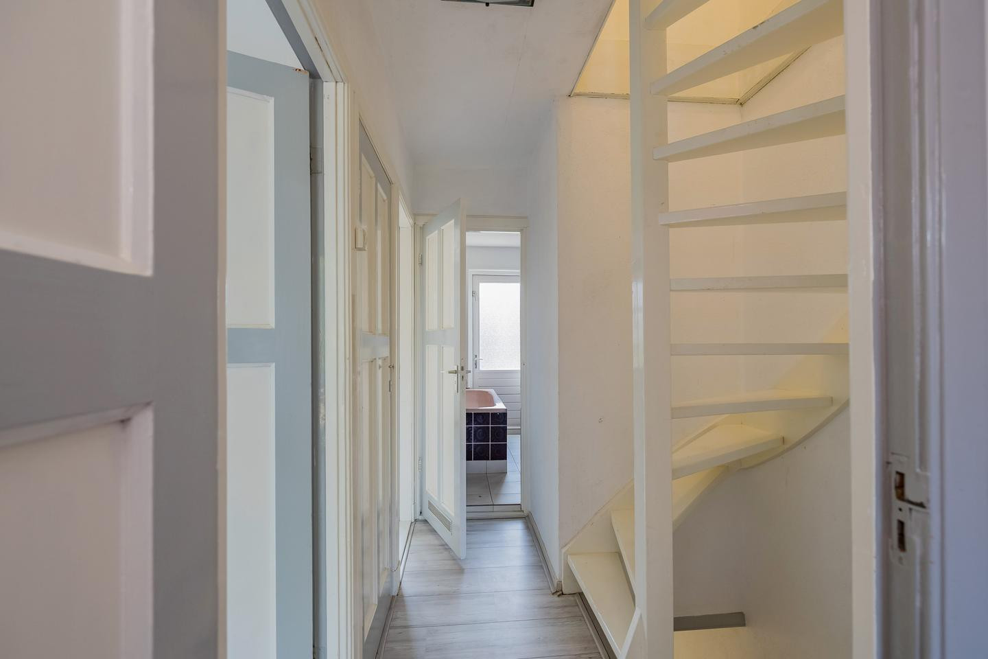 Tussenwoning te koop: Jan Pieterszoon Coenstraat 81, Ijmuiden