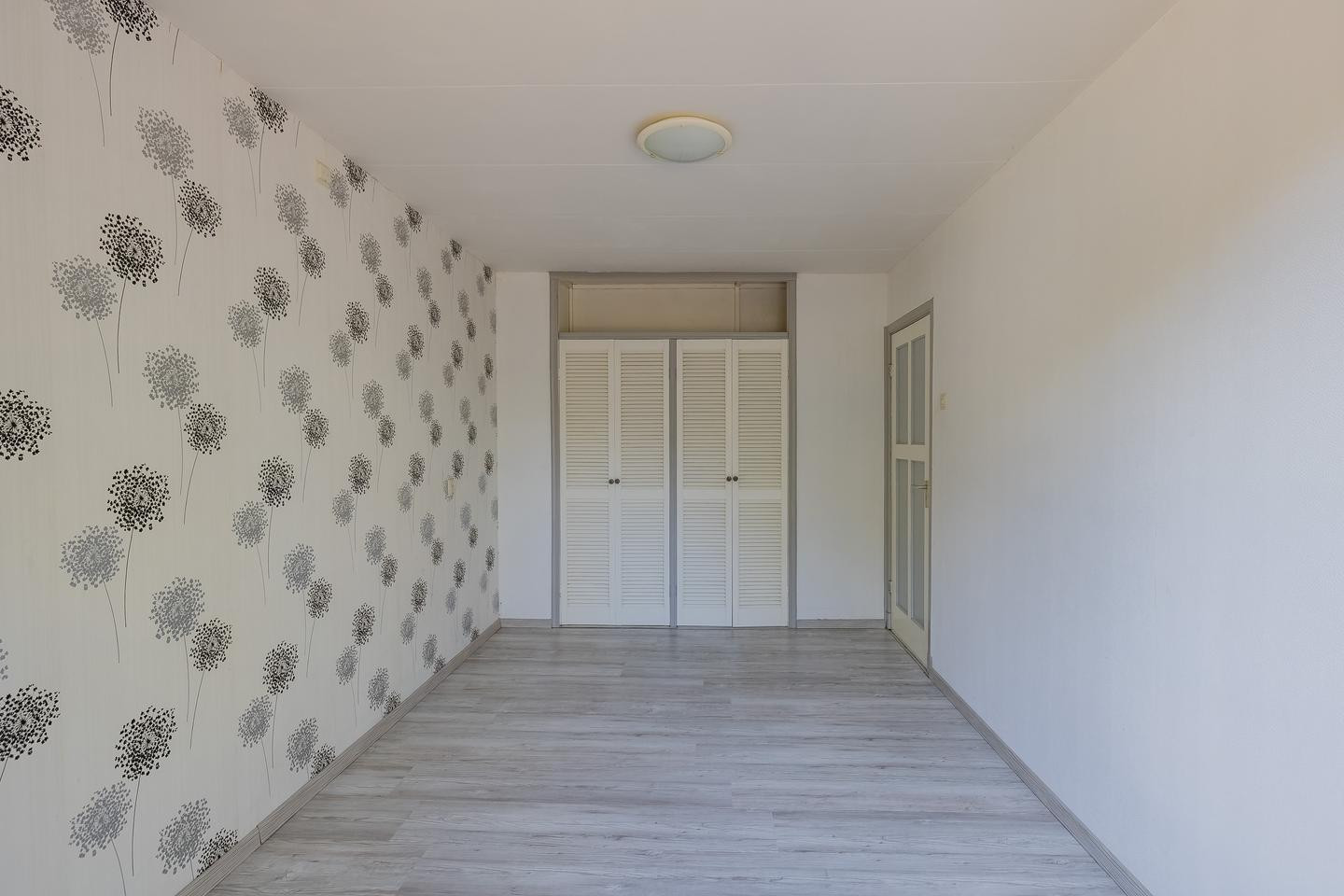 Tussenwoning te koop: Jan Pieterszoon Coenstraat 81, Ijmuiden